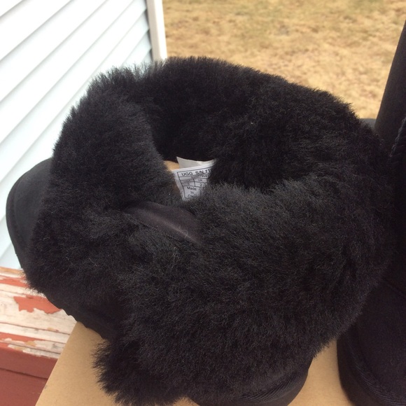 UGG IRINA STAR CHARM - Picture 8 of 8